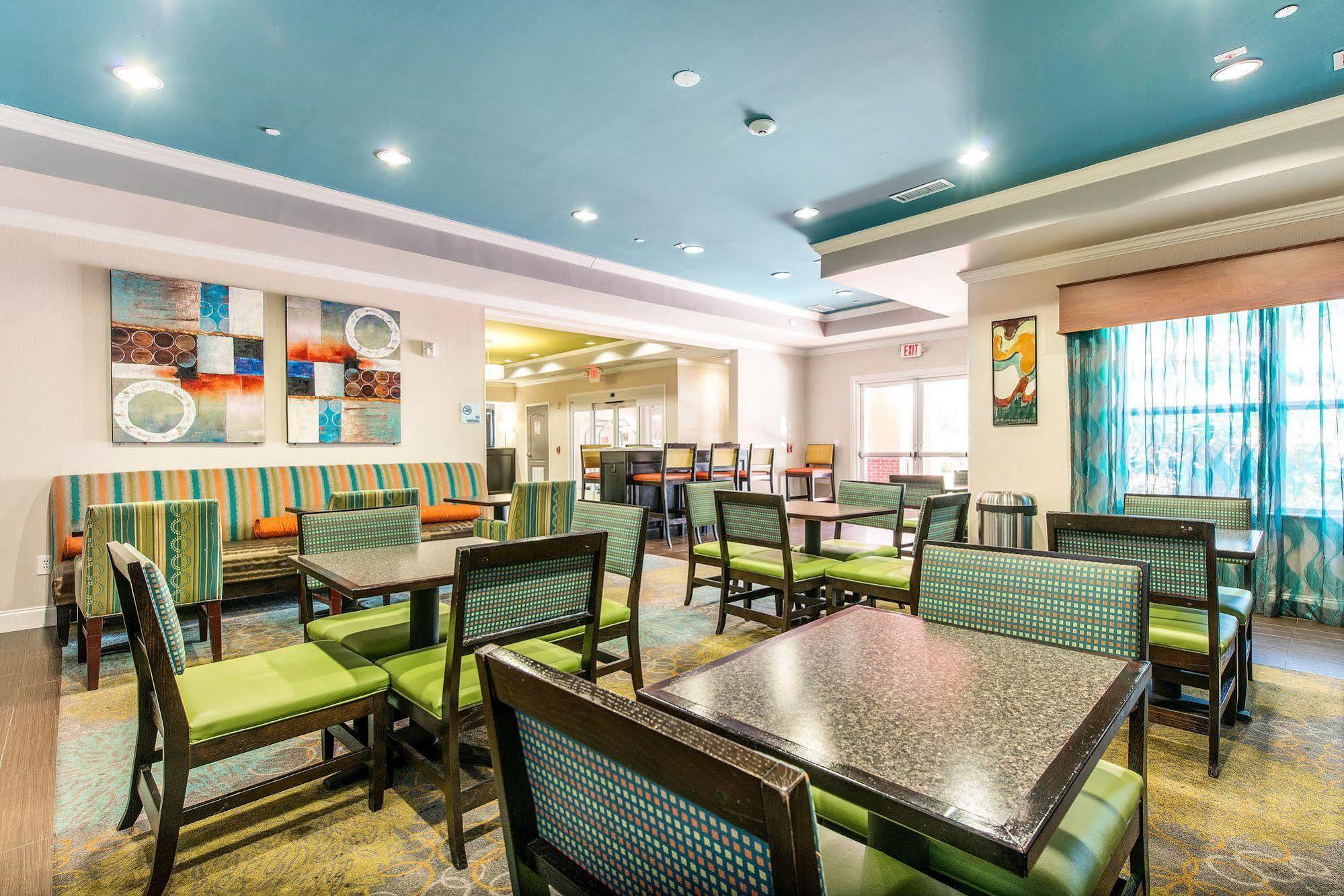 Holiday Inn Express Hotel & Suites Lagrange I-85 By Ihg Екстериор снимка