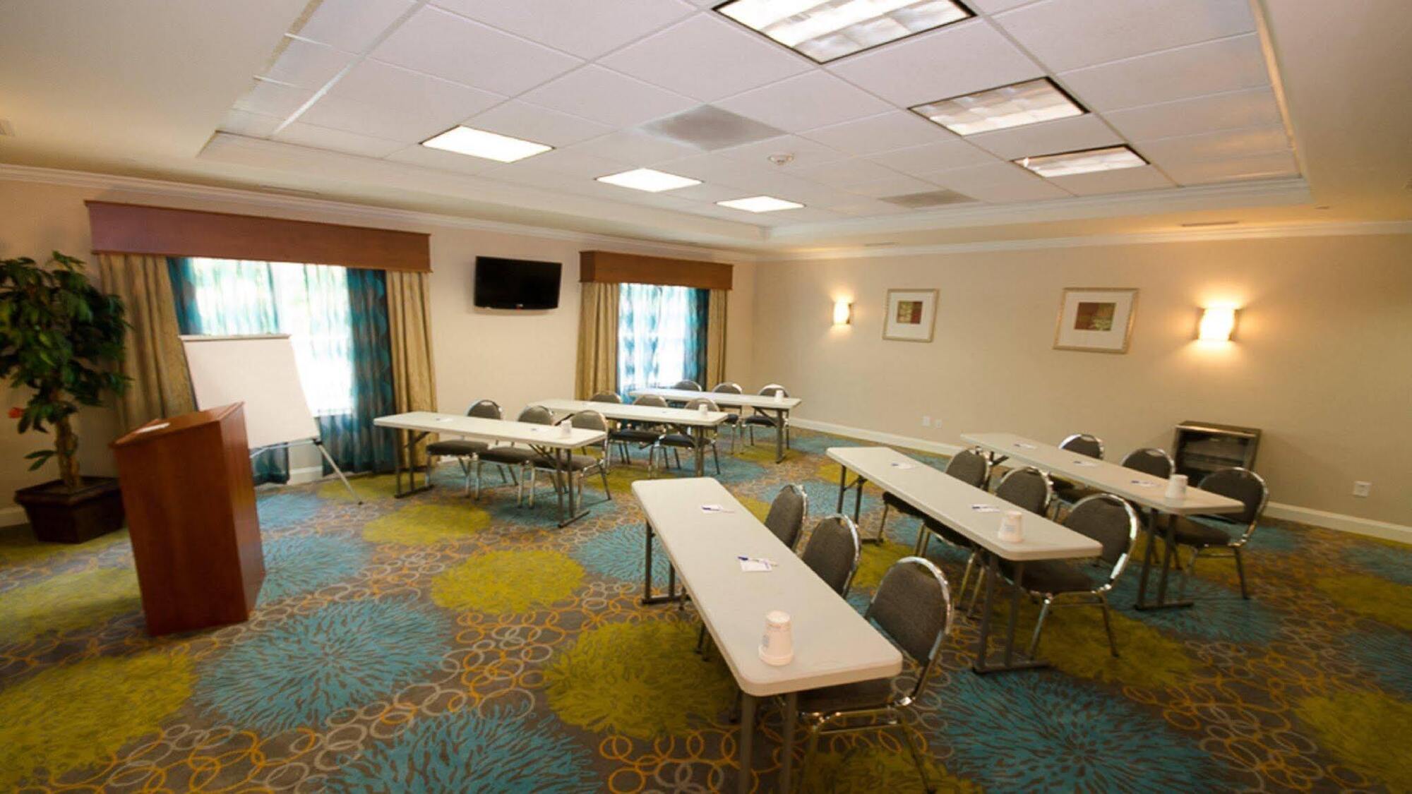 Holiday Inn Express Hotel & Suites Lagrange I-85 By Ihg Екстериор снимка